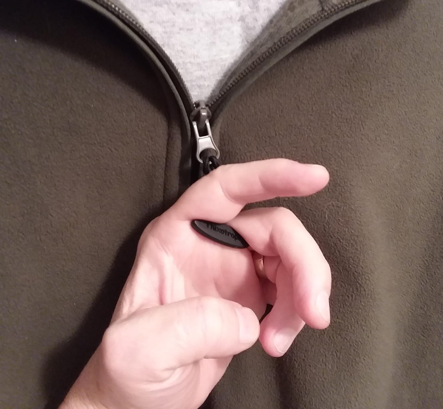 Zipper Pull In Use